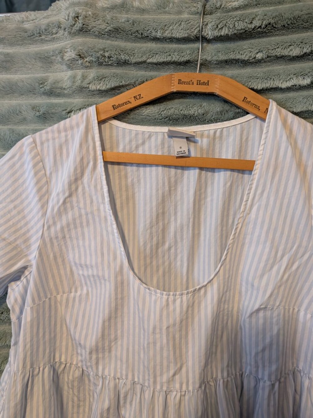 A New Day Blue White Pinstripe Tiered Baby doll Cotton Mini Dress Size Small - Picture 4 of 6